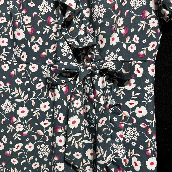 Dress - Picture 6 of 7